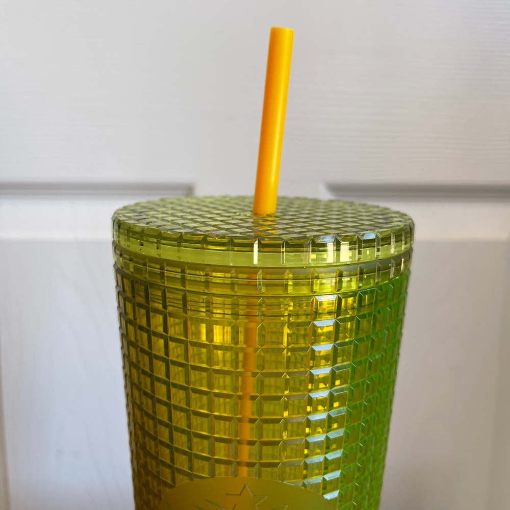 STARBUCKS Strawberry Lemonade Grid Tumbler - Picture 3 of 4